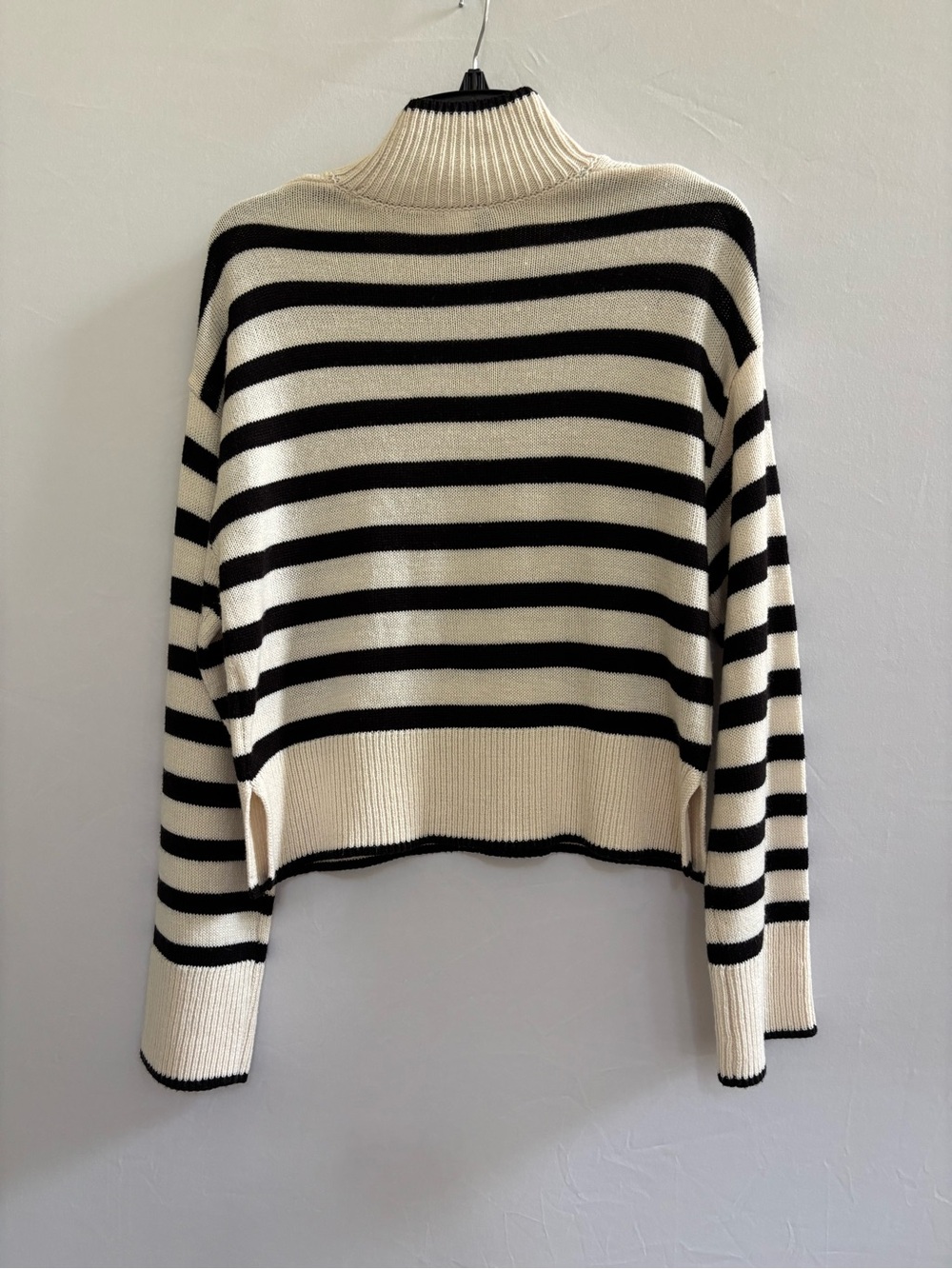 H&M Striped Mock Neck Sweater Black Cream Cropped Oversized Size S - Picture 4 of 6
